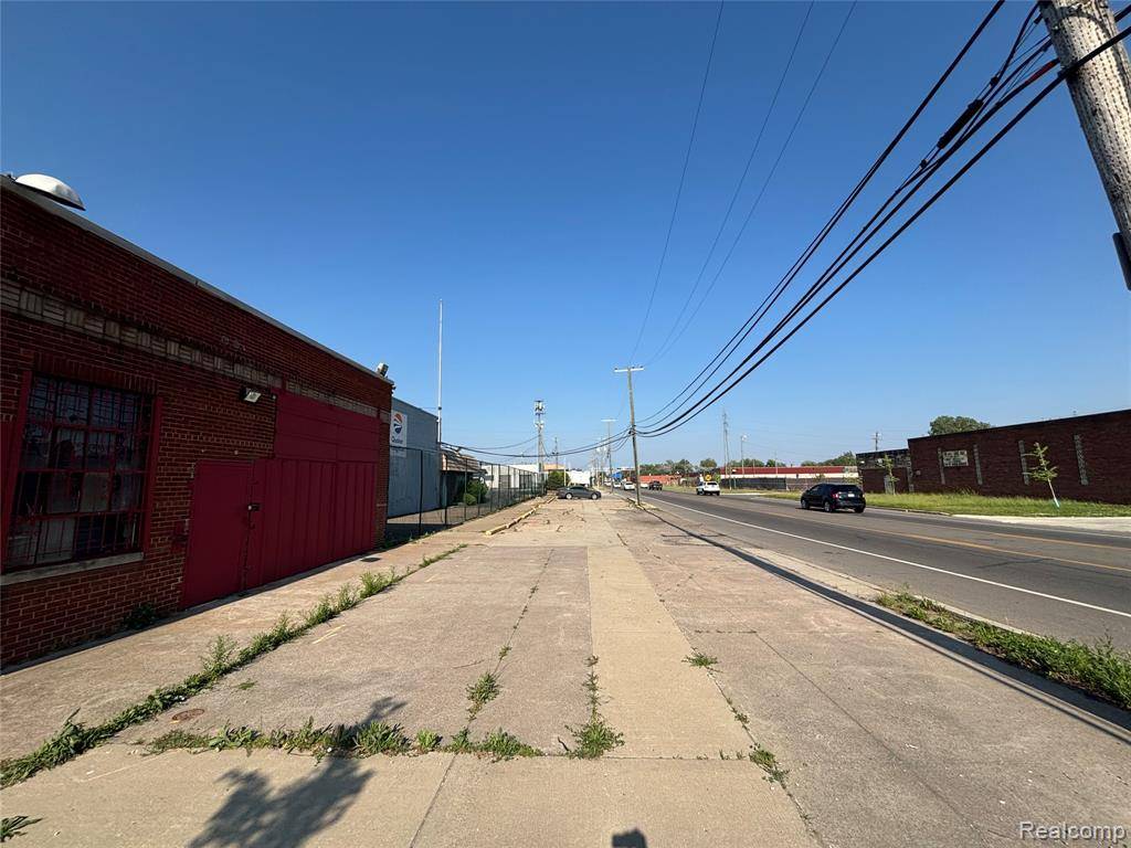 Detroit, MI 48228,14330 Joy