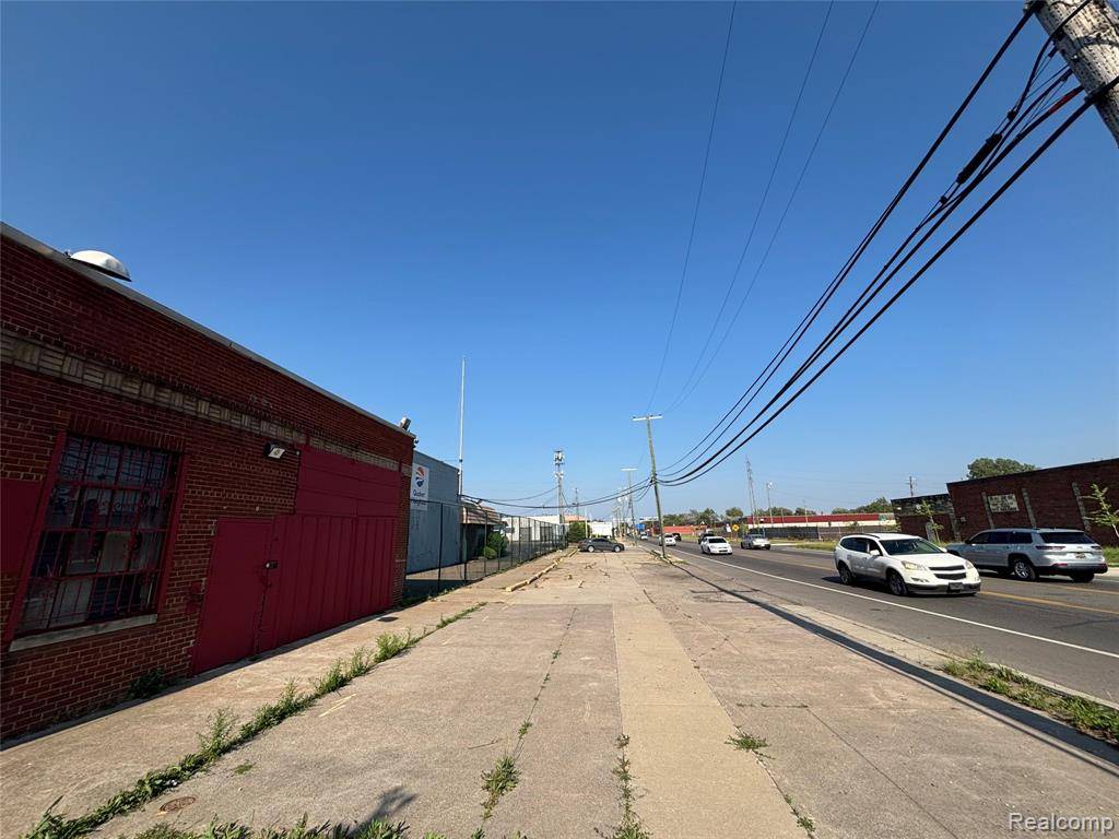 Detroit, MI 48228,14330 Joy