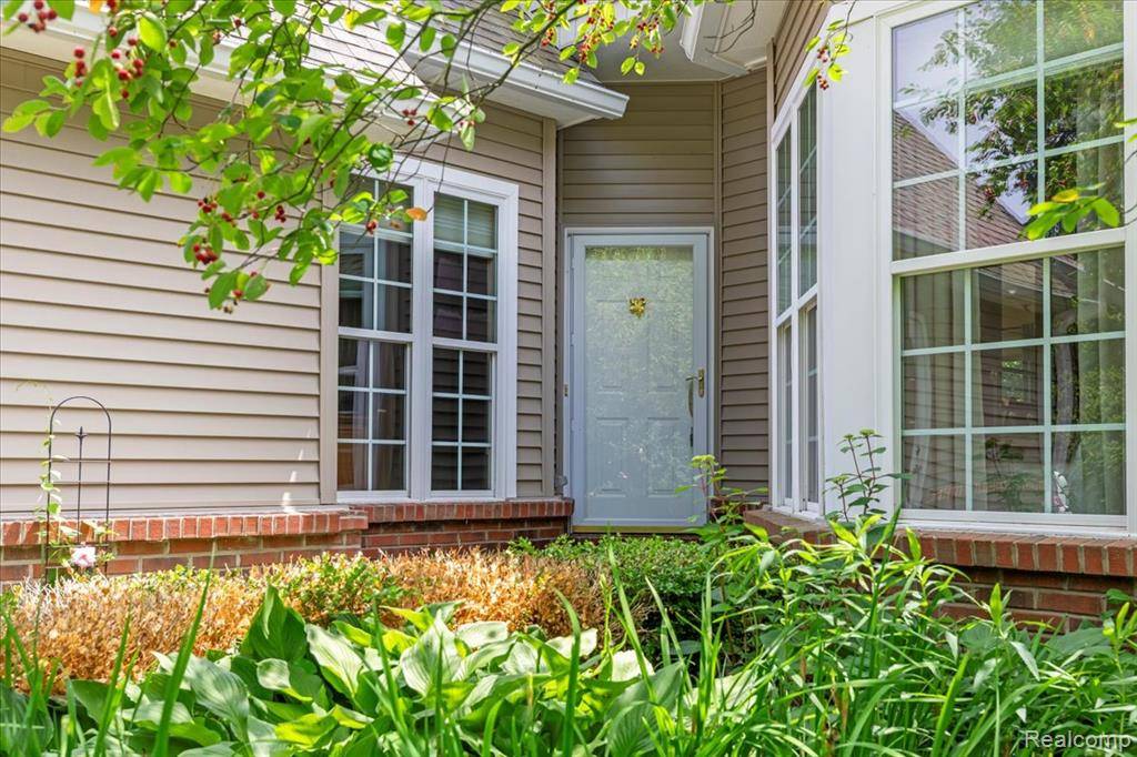 Metamora Vlg, MI 48455,118 Fox Hollow Drive