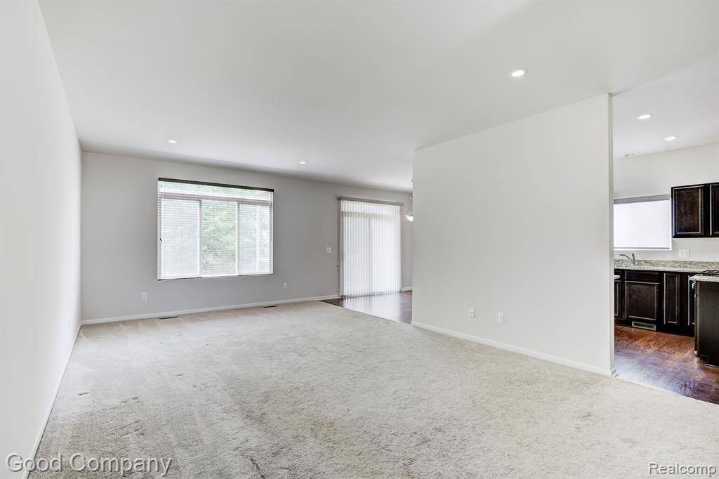 Warren, MI 48092,29448 Woodpark Circle