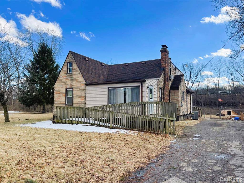 Romulus, MI 48174,35805 Herman Street