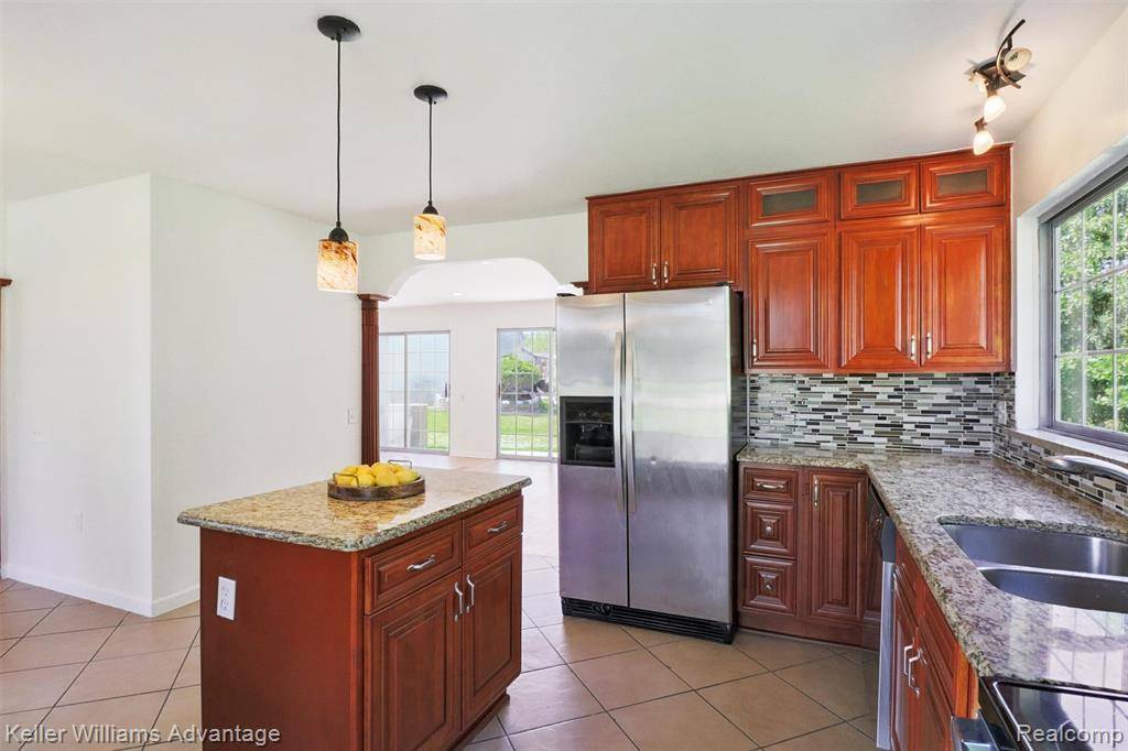 West Bloomfield Twp, MI 48322,5262 Kingsfield Drive