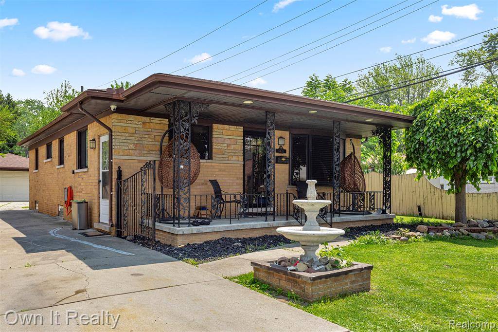 Dearborn Heights, MI 48127,6426 Highview Street