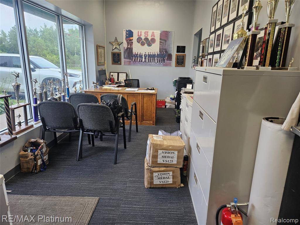 Genoa Twp, MI 48114,6936 Grand River Road