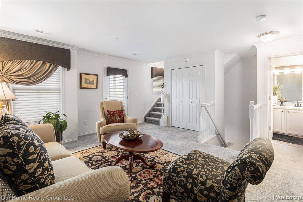 Auburn Hills, MI 48326,3994 Forester Boulevard