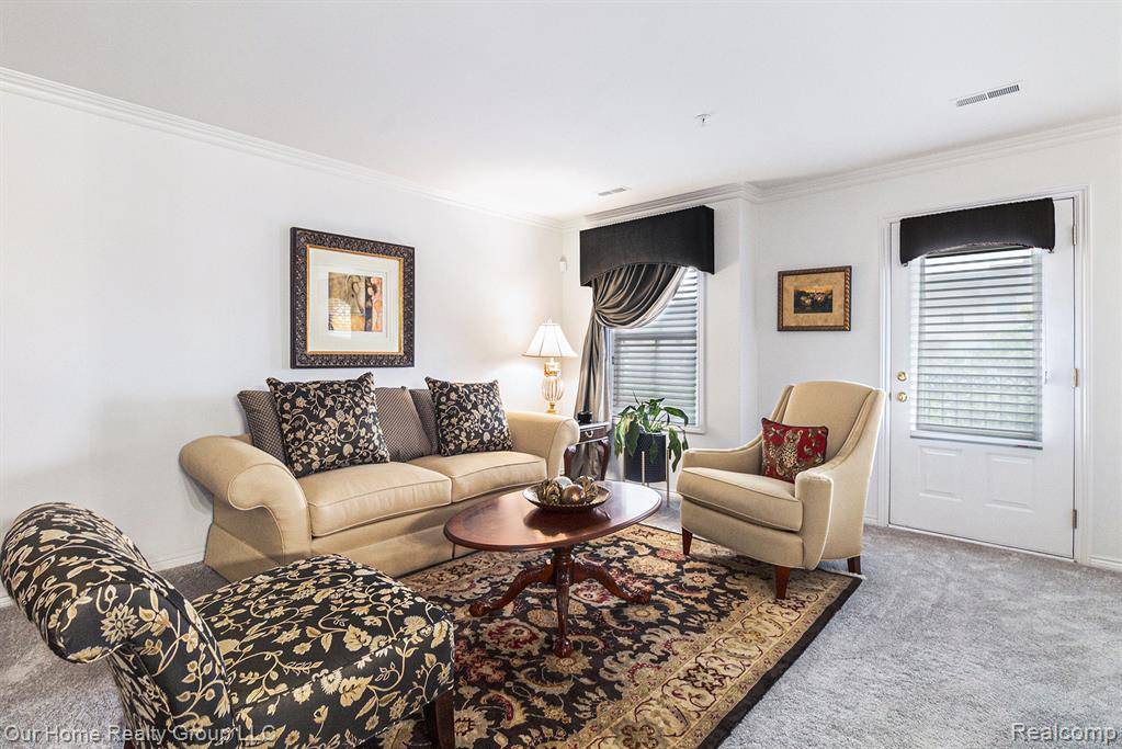 Auburn Hills, MI 48326,3994 Forester Boulevard