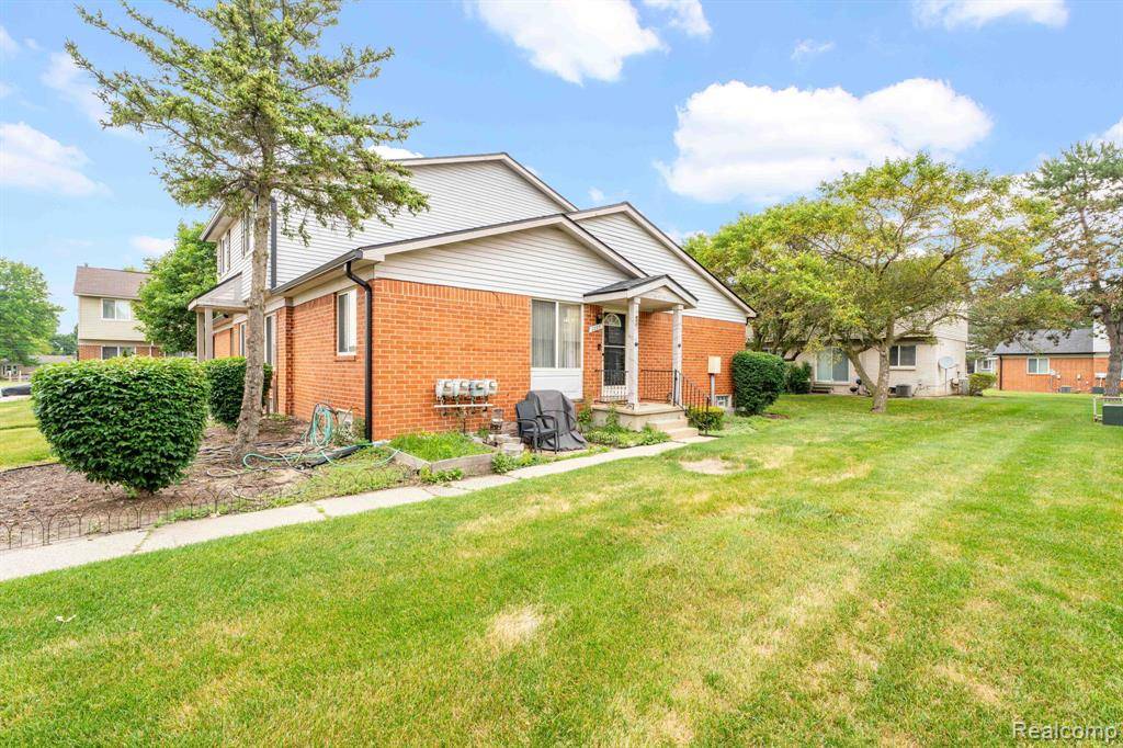 Utica, MI 48317,2220 Orchard Crest Street