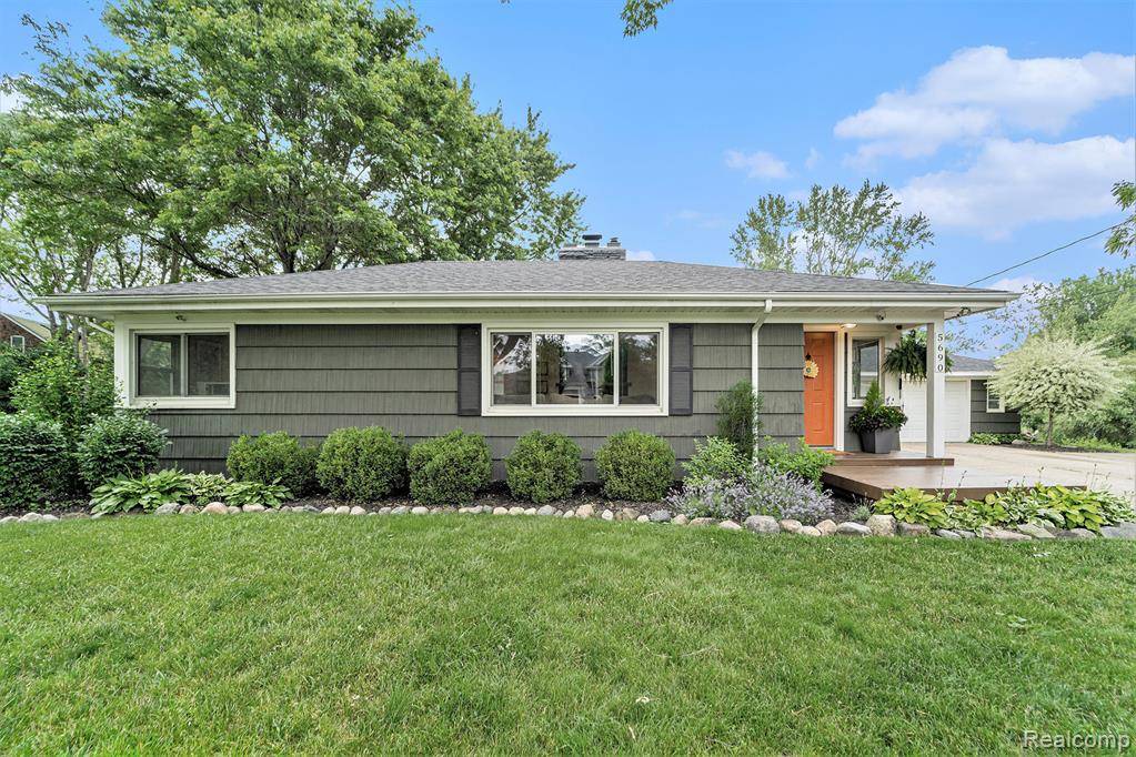 Independence Twp, MI 48346,5690 Corunna Avenue