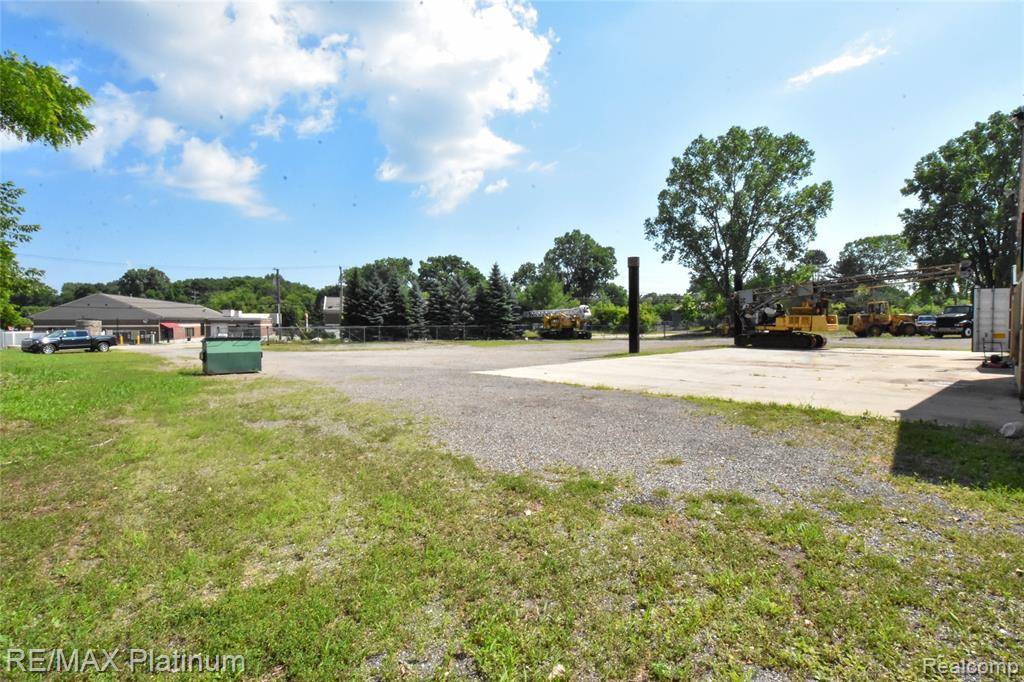 Howell, MI 48843,2040 Industrial Drive