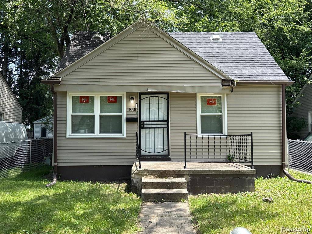 Detroit, MI 48219,18510 Heyden Street