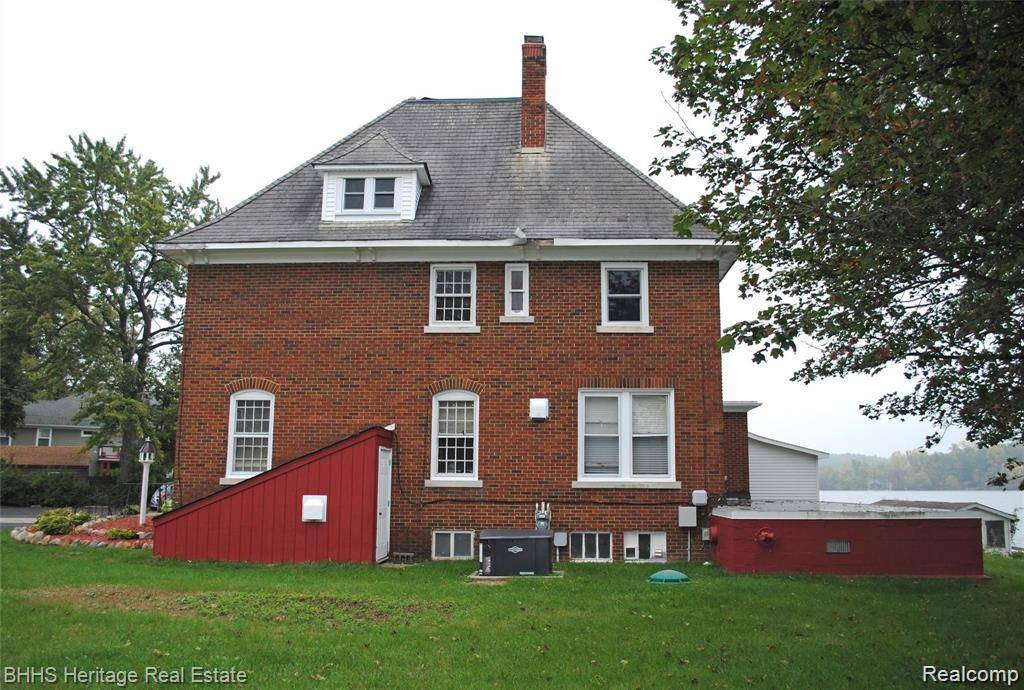 White Lake Twp, MI 48386,8790 Arlington Street