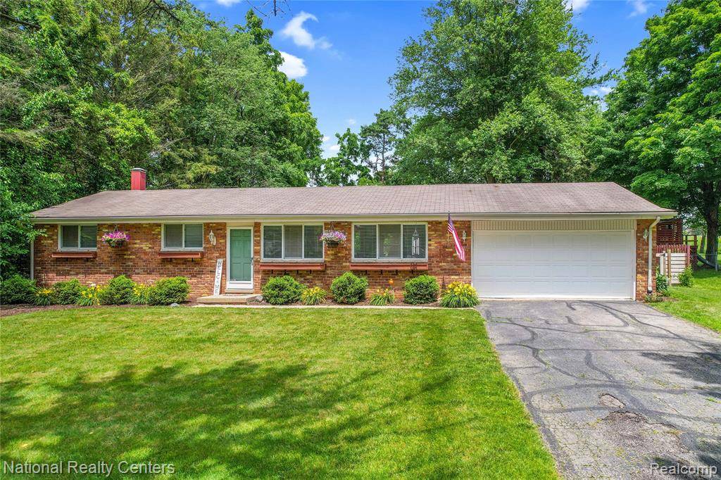 South Lyon, MI 48178,61900 Richfield Street