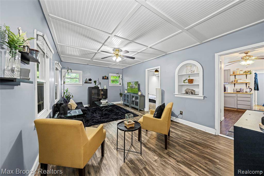 West Bloomfield Twp, MI 48324,3705 Sancroft Avenue