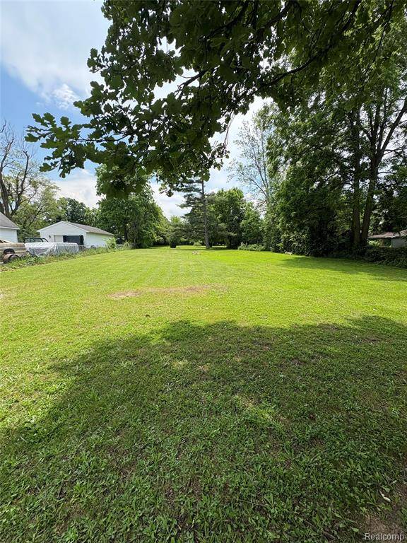 Mt. Morris Twp, MI 48458,1501 W Mount Morris Road