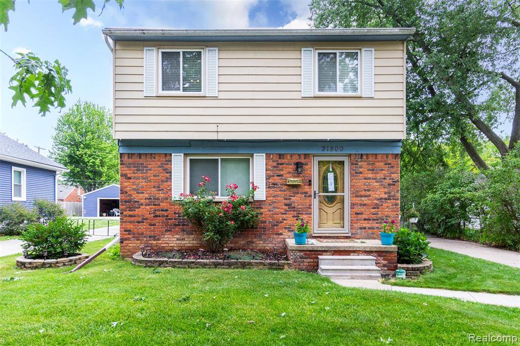 St. Clair Shores, MI 48080,21809 Elizabeth Street