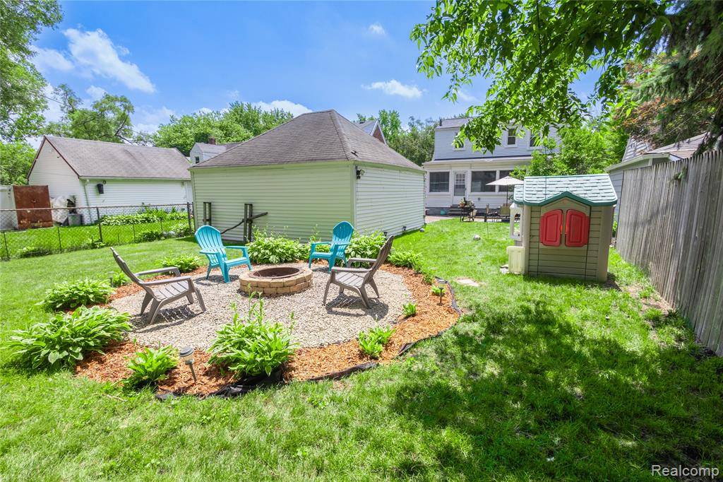 Dearborn Heights, MI 48125,25900 Hanover Street
