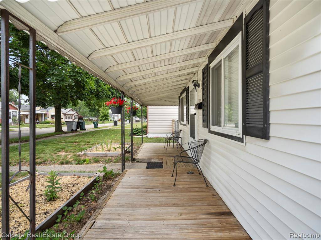Hazel Park, MI 48030,23116 Couzens Avenue