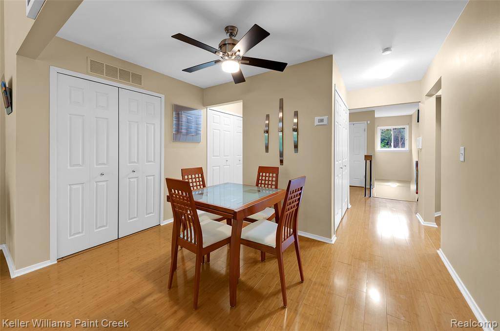 Farmington Hills, MI 48334,31514 Orchard Creek 34