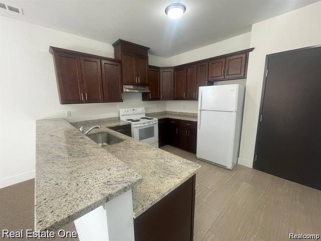 Dearborn Heights, MI 48127,24356 Ann Arbor Trail 7