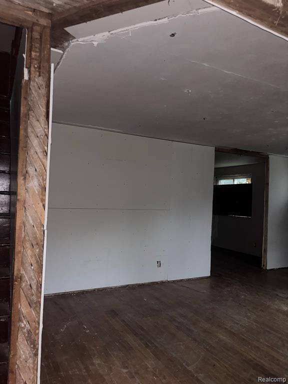 Detroit, MI 48227,15100 Lesure Street