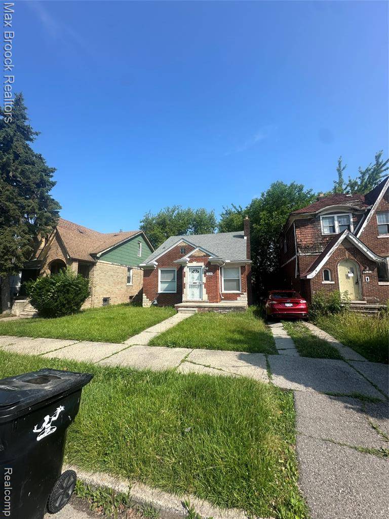 Detroit, MI 48213,12635 Promenade Street