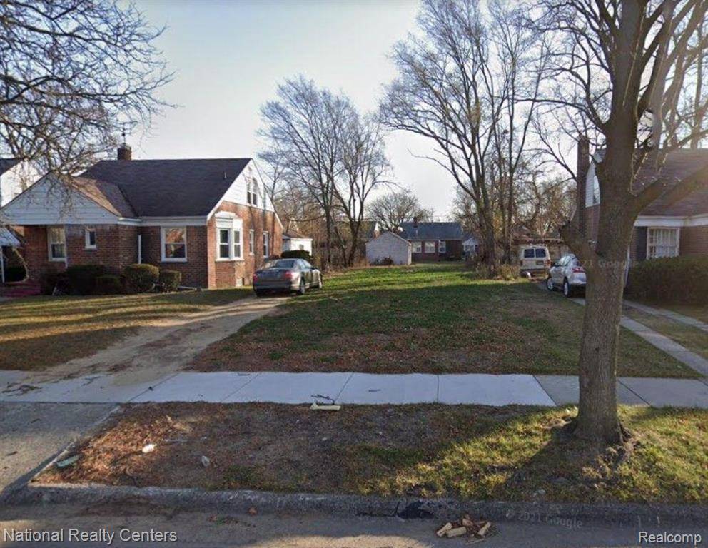 Detroit, MI 48219,18688 Glastonbury Road