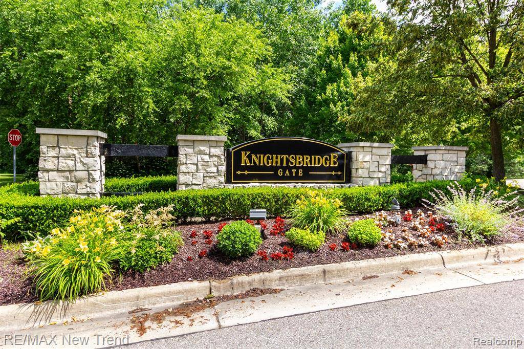 Novi, MI 48374,51207 BROMPTON