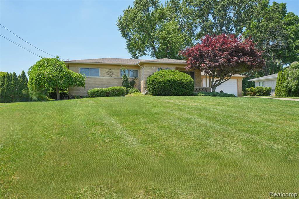 Shelby Twp, MI 48316,54829 Starlite Drive