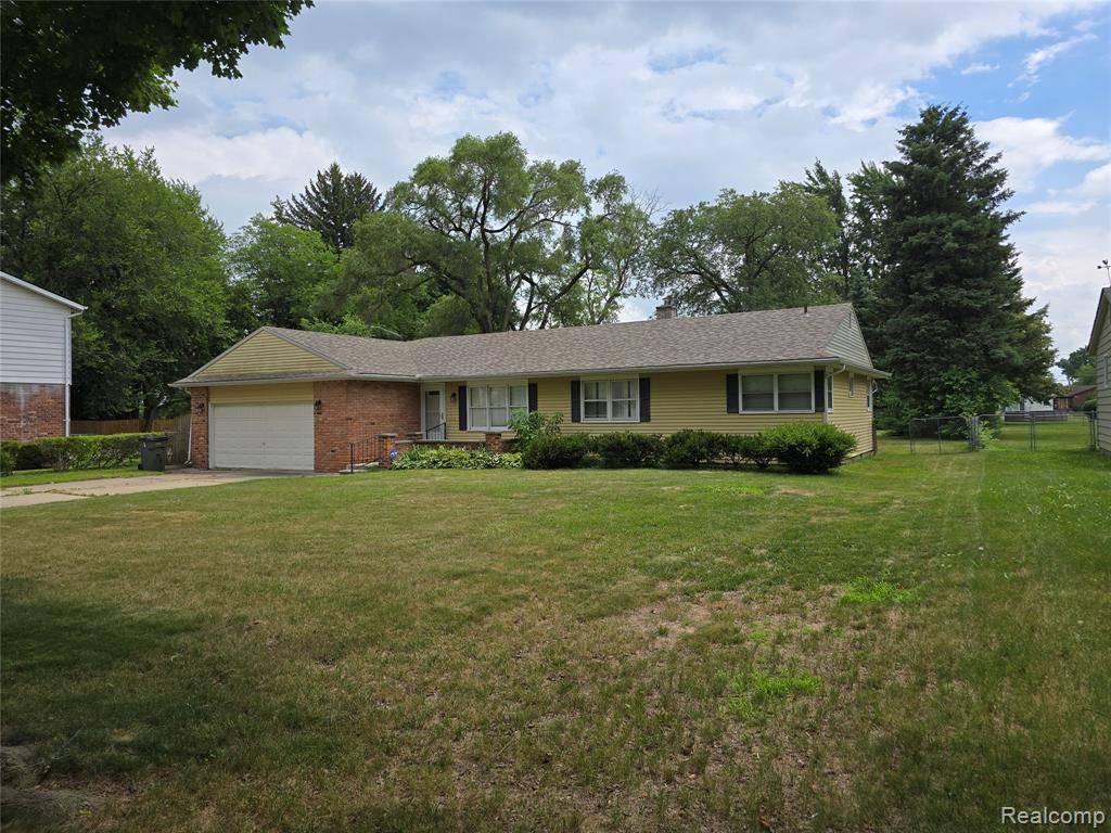 Clinton Twp, MI 48035,22024 Lester Street