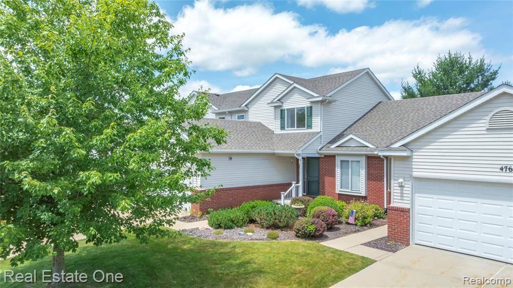 Howell, MI 48843,480 Hosta