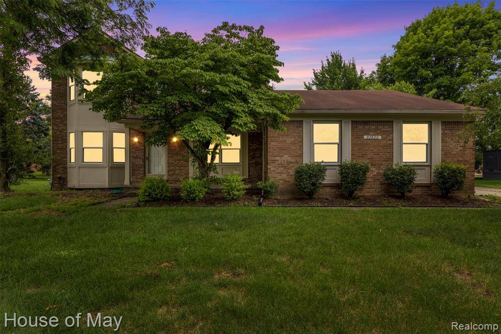 Farmington, MI 48335,37829 Stableview Drive
