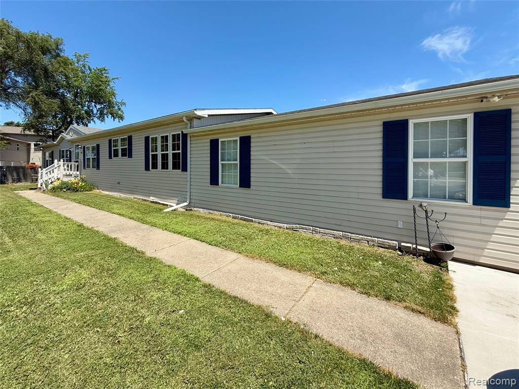 Erie Twp, MI 48133,6400 S Dixie Hwy, Lot #62