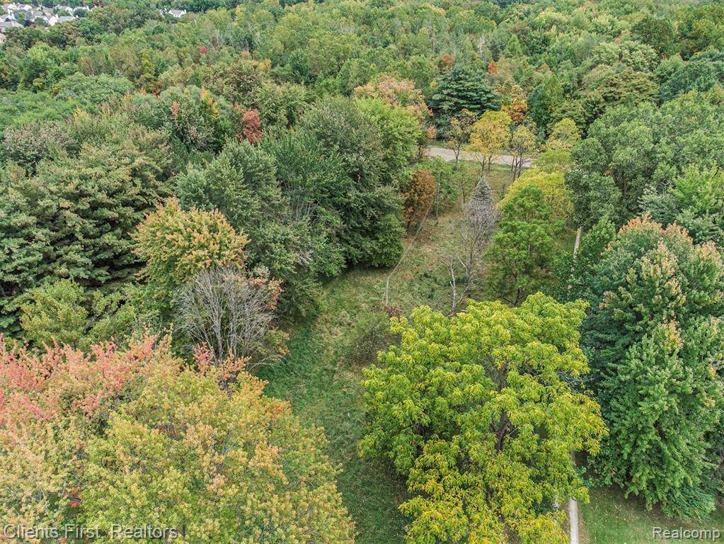 Canton Twp, MI 48187,7655 KOPPERNICK Road