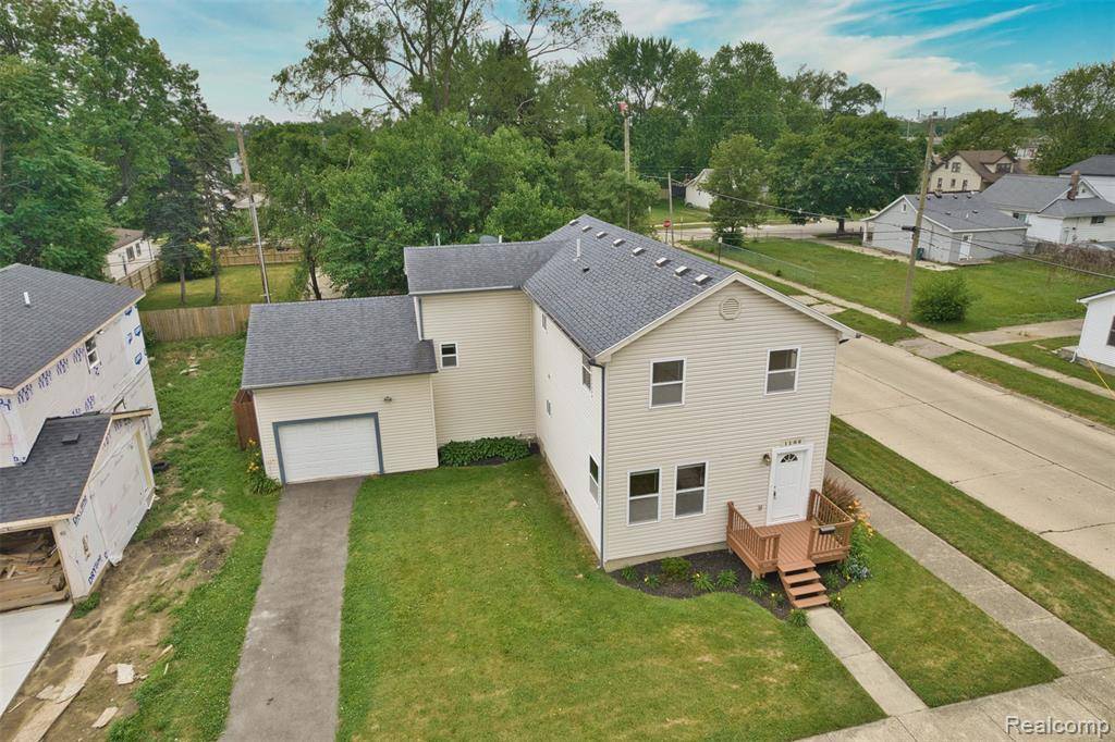 Hazel Park, MI 48030,1106 E Hayes Avenue