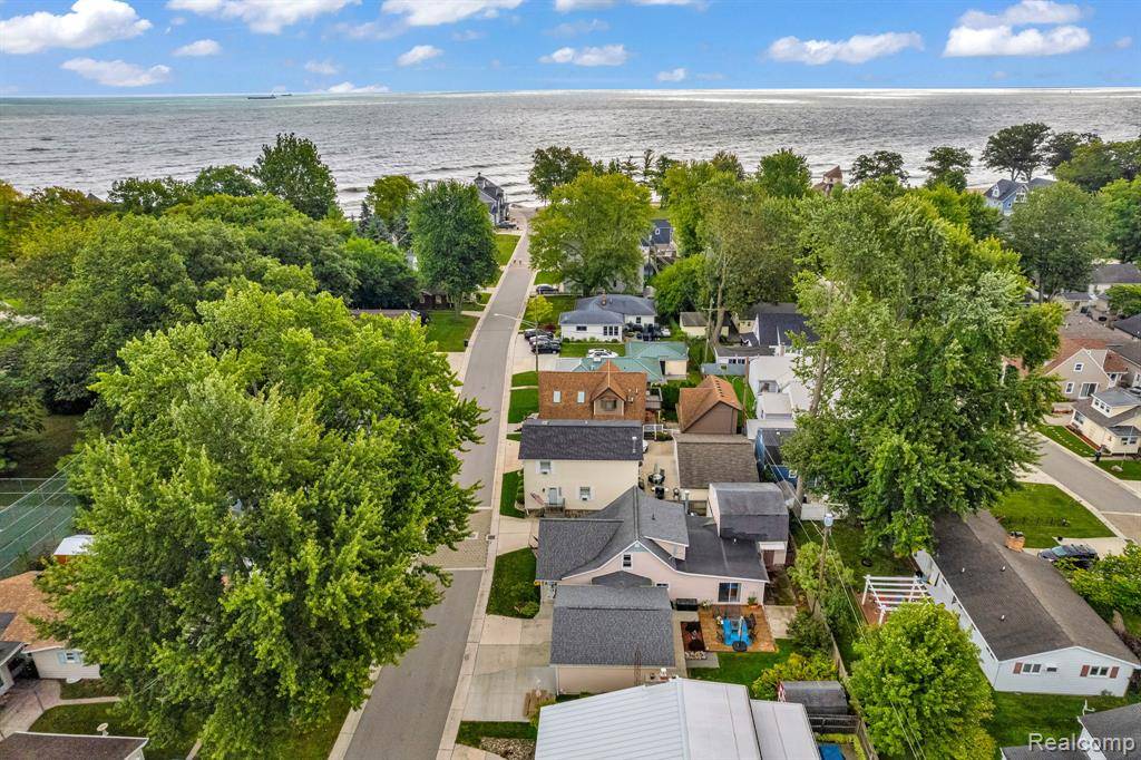 Fort Gratiot Twp, MI 48059,3017 Elmwood Drive