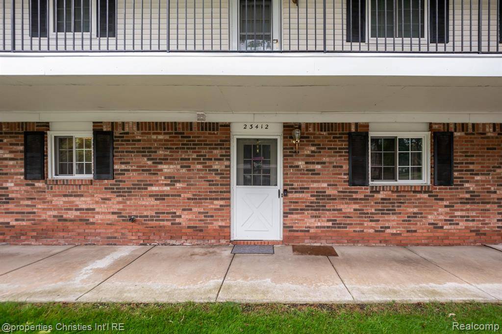 Farmington, MI 48336,23412 Middlebelt Road