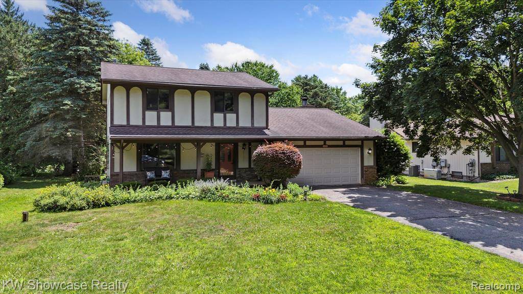 Commerce Twp, MI 48382,5224 Kristi Lane