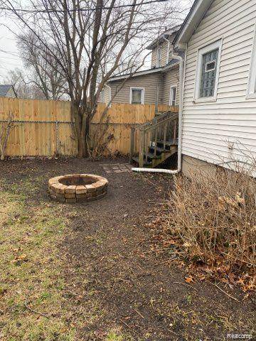 Hazel Park, MI 48030,1211 E MADGE Avenue