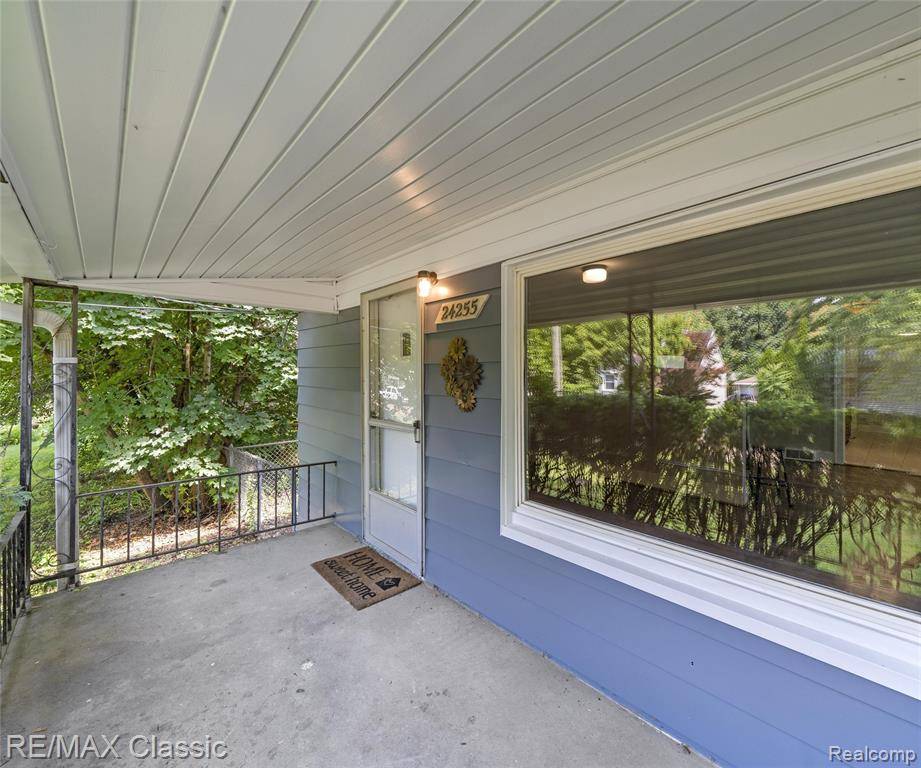 Redford Twp, MI 48239,24255 Puritan