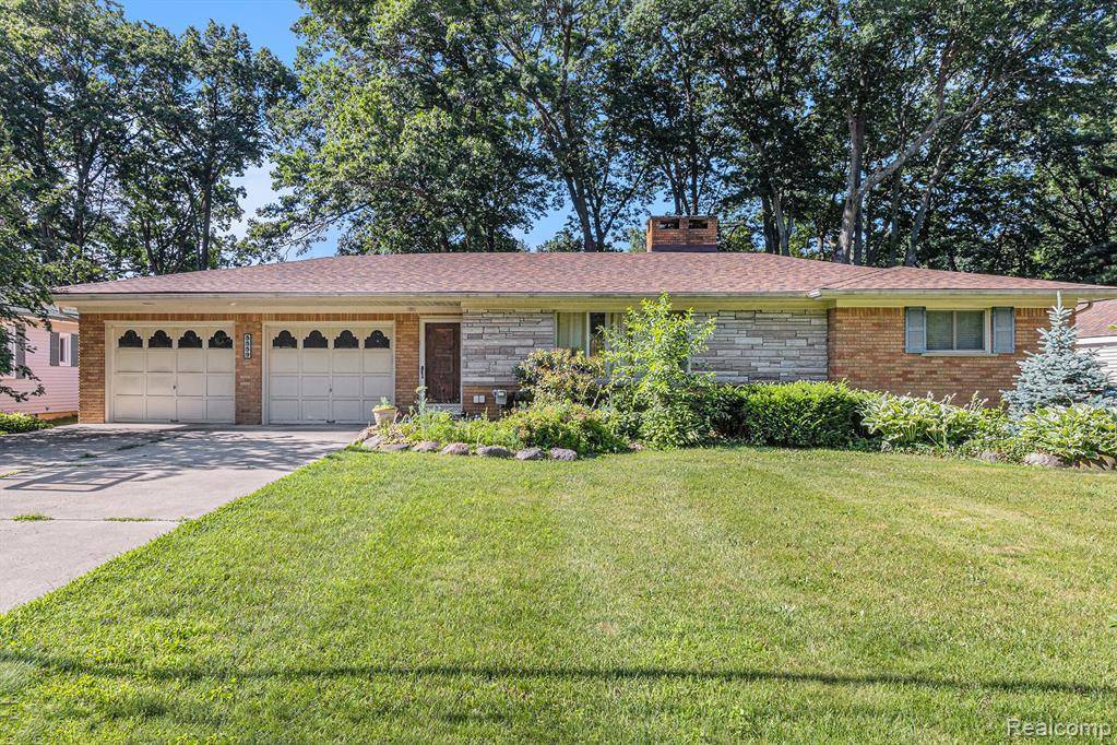 Waterford Twp, MI 48329,5559 Pleasant Drive