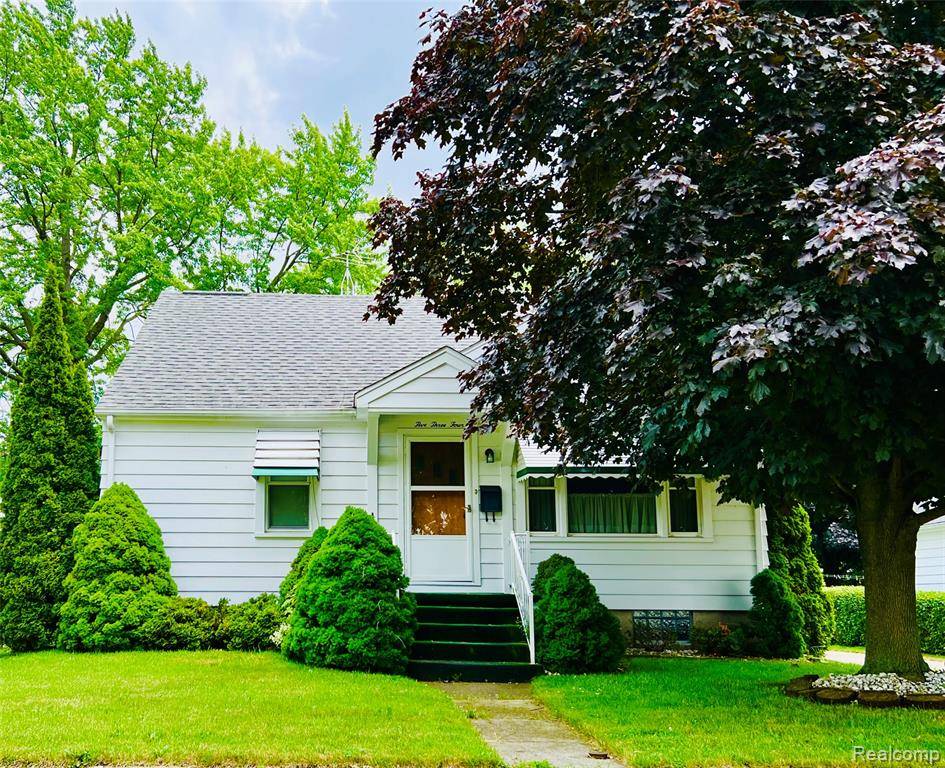 Marine City, MI 48039,534 N Mary Street