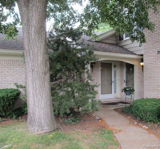 Auburn Hills, MI 48326,2667 WILLIAMSBURG Circle 6