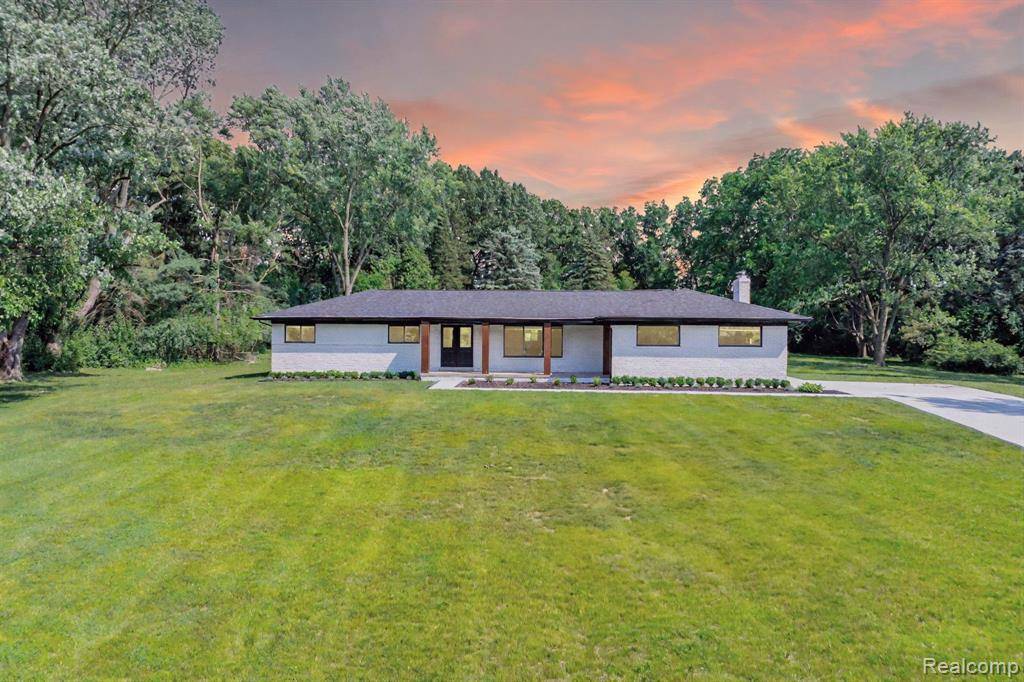 Troy, MI 48098,6284 Malvern Drive