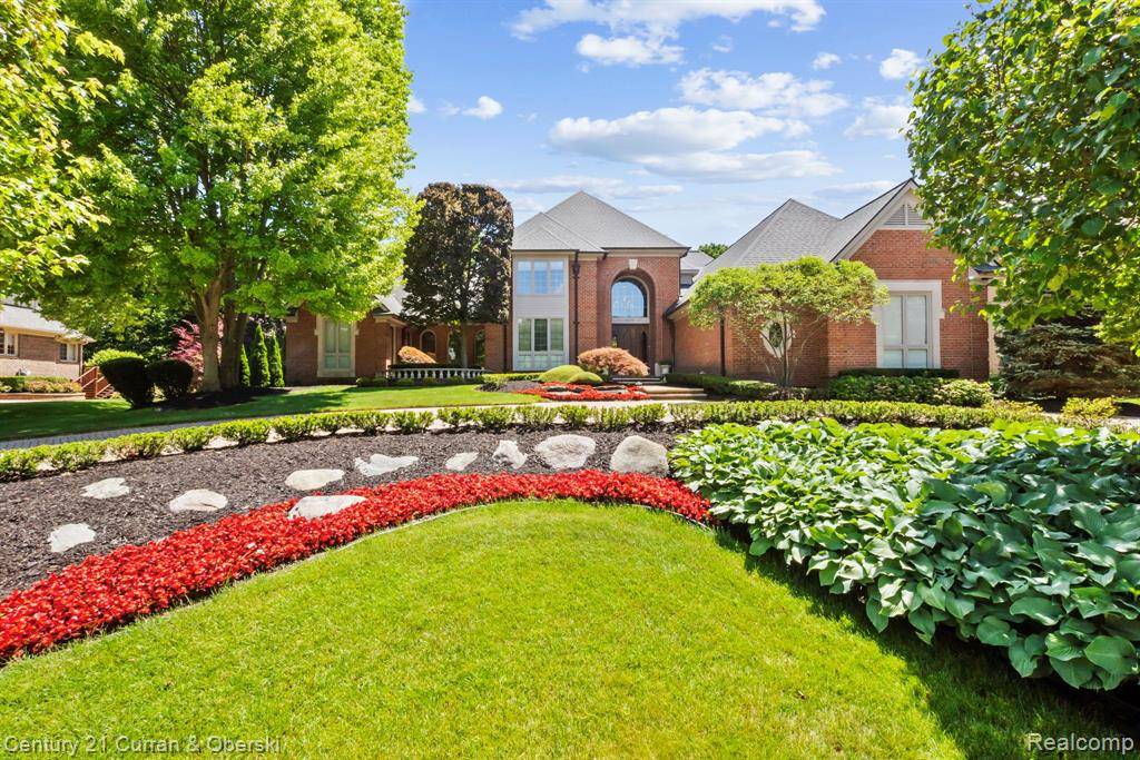 Northville, MI 48168,18878 Oak Leaf Lane