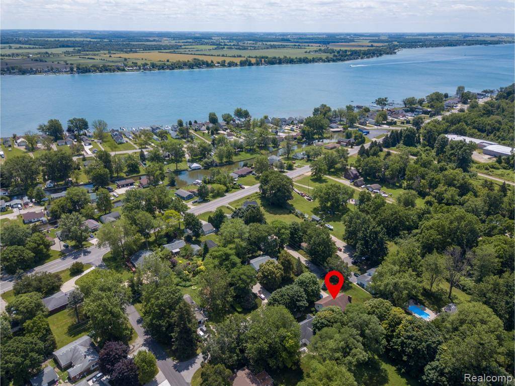 East China Twp, MI 48054,5505 Dolphin Street
