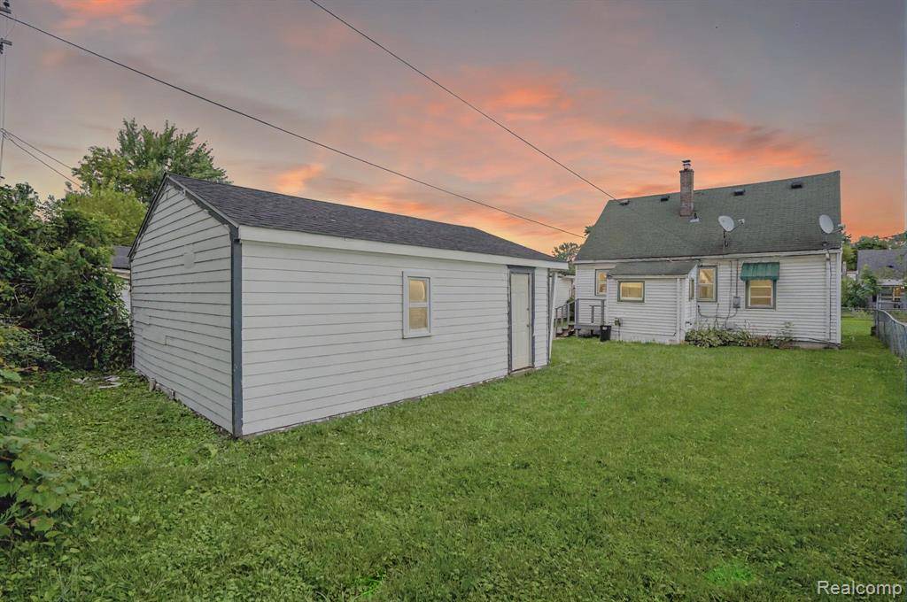 Warren, MI 48089,23199 Stewart Avenue