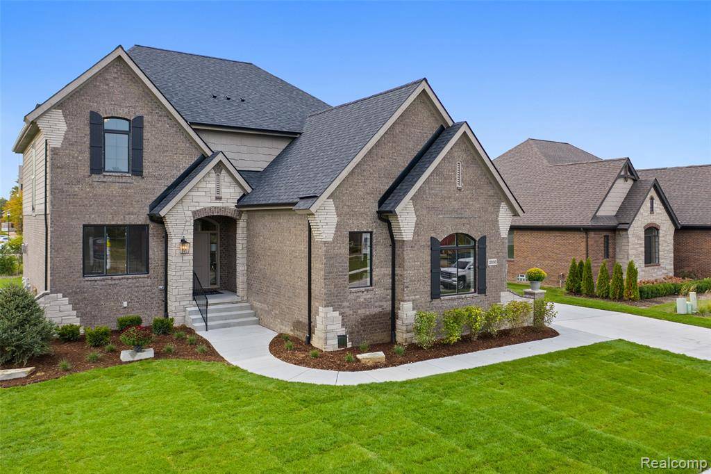 Harrison Twp, MI 48045,39196 Lakeshore Drive