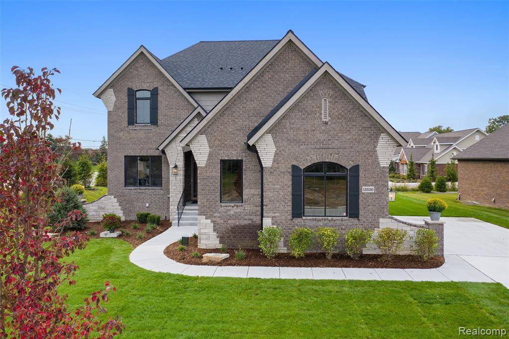Harrison Twp, MI 48045,39196 Lakeshore Drive