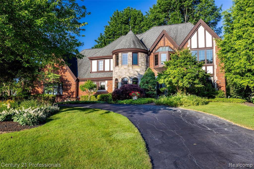 Rochester, MI 48306,1180 Knob Creek Drive
