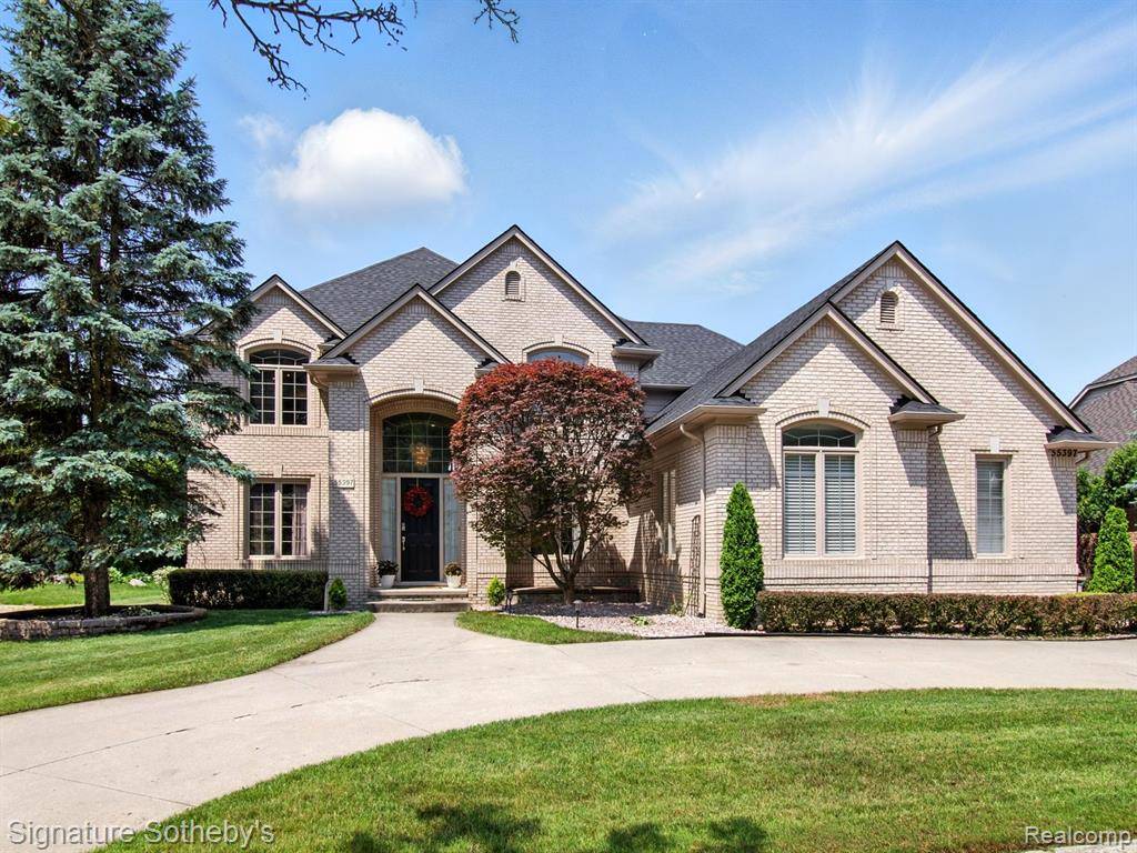 Shelby Twp, MI 48316,55397 Apple Lane